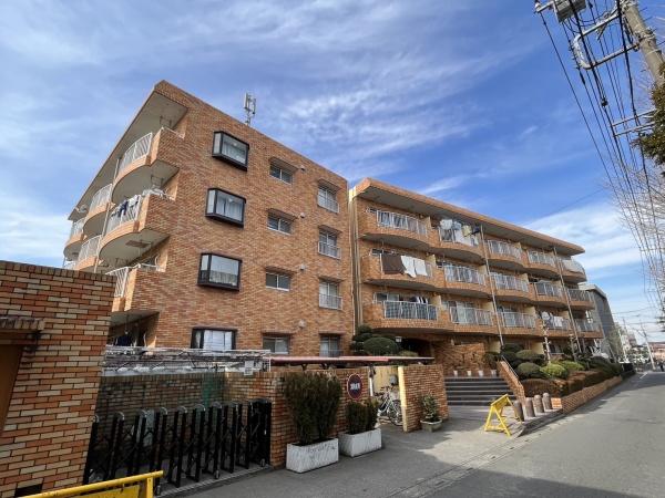 建物外観　落ち着いた雰囲気の外観です。