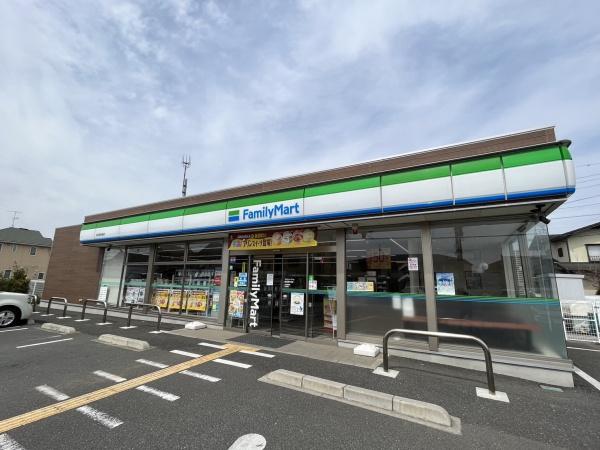コンビニ　ファミリーマート春日部米島店（コンビニ）まで572m