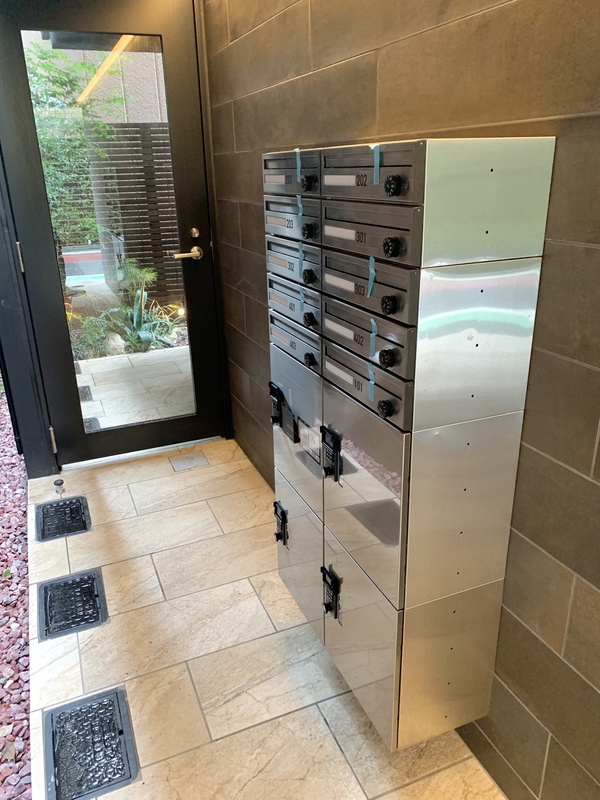 セキュリティ　便利な宅配ボックス付き