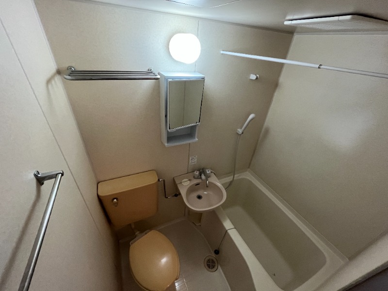 バス・シャワールーム　別部屋参考写真