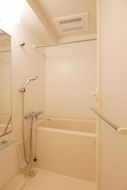 バス・シャワールーム　■浴室暖房乾燥機能■追焚機能バス