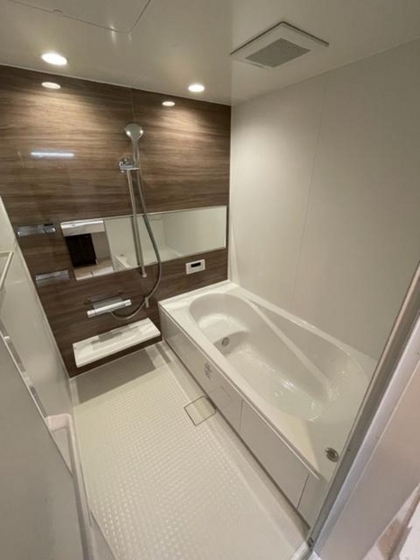 バス・シャワールーム