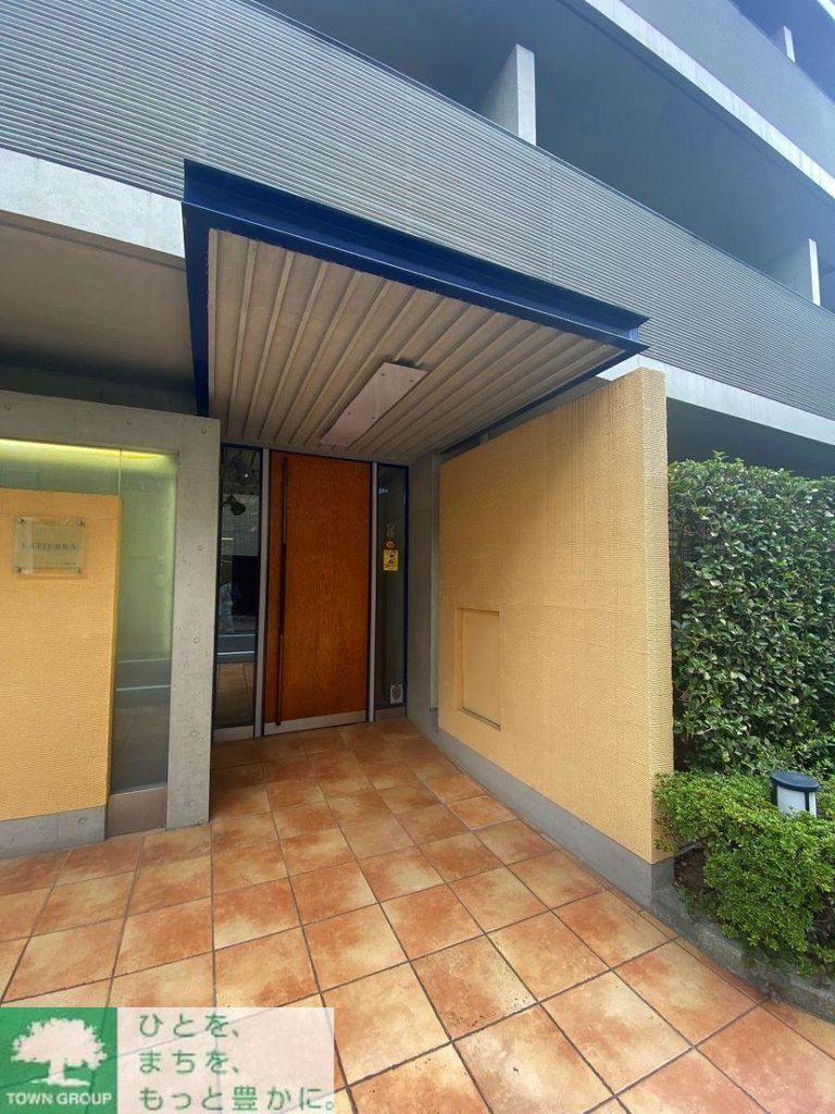 エントランス　部屋探しは株式会社　タウンハウジング　までお気軽にお問合せ…