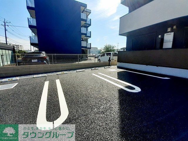 駐車場　駐車場