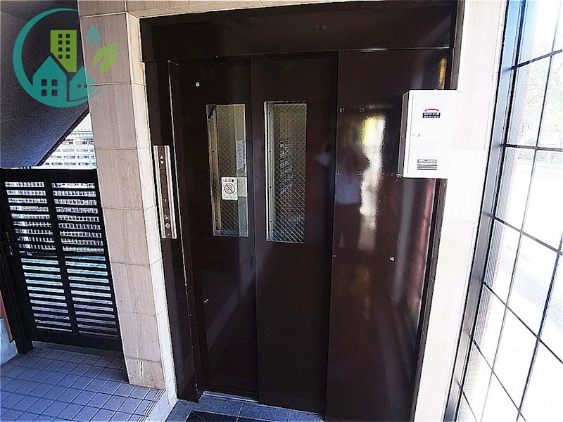 エントランス　ロマネスク六甲