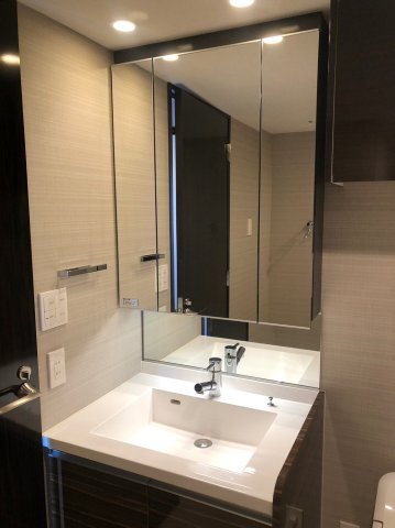 洗面設備　洗面台