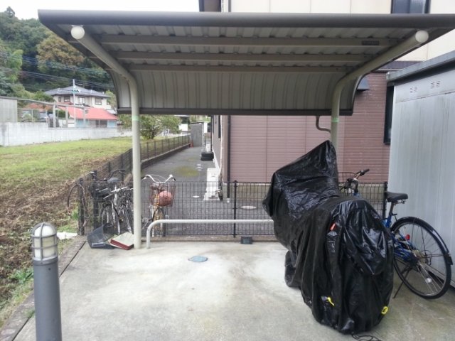 その他　屋根付駐輪場