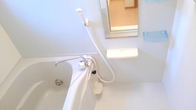 バス・シャワールーム　きれいなお風呂です
