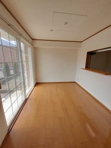 居室・リビング　居間です