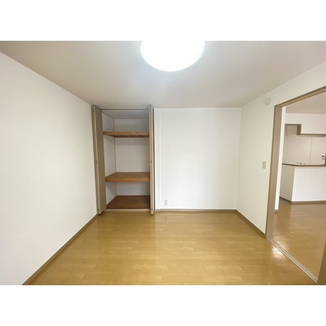 収納　収納も奥行きがあります