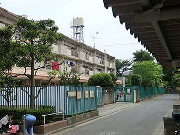 幼稚園・保育園　南八幡山保育園（幼稚園・保育園）まで352m