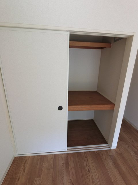 収納　退去前につき、別部屋の写真になります。