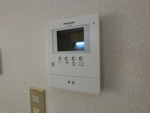 セキュリティ　退去前につき、別部屋の写真になります。
