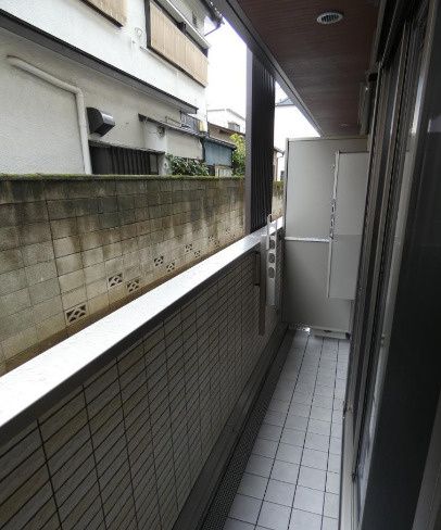 バルコニー　レイレラヴィ　文京区本駒込2