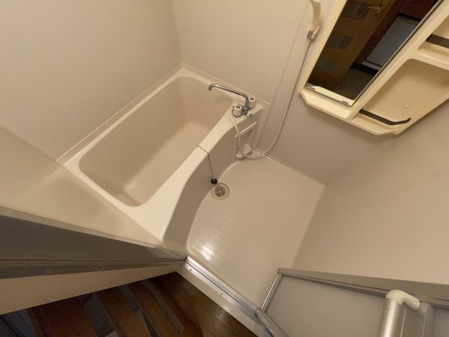 バス・シャワールーム　日々の暮らしに欠かせないお風呂です