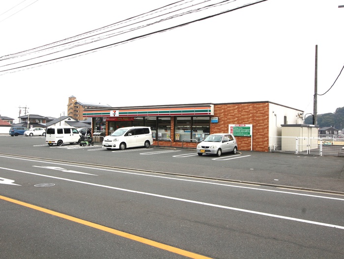 コンビニ　セブンイレブン小倉長尾5丁目店（コンビニ）まで53m