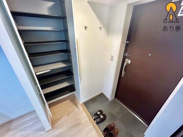 玄関　別部屋参考写真