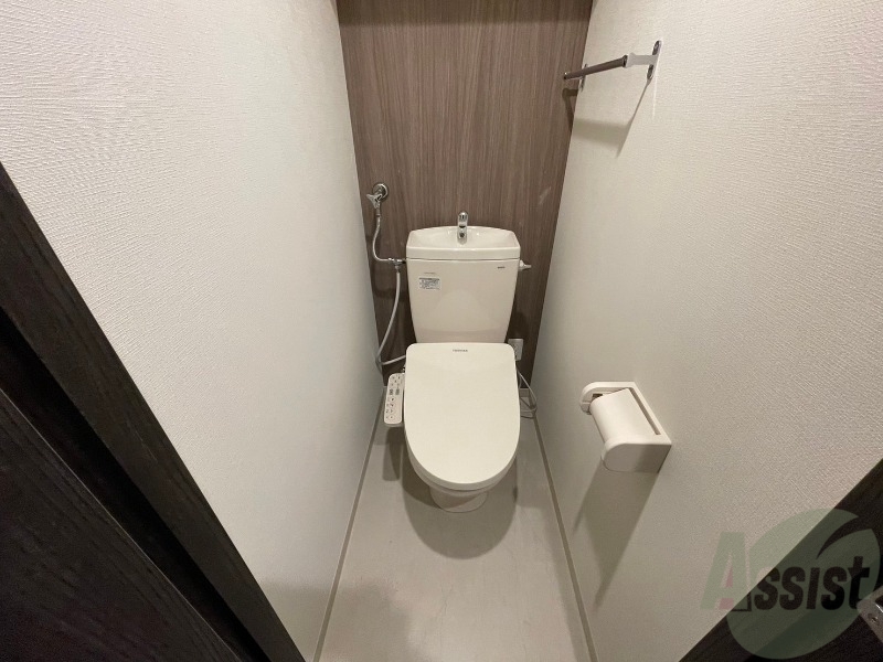 トイレ　ウォシュレット機能がついたトイレ。安心して使用できますね。