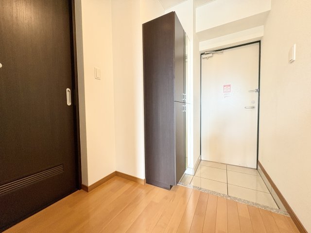玄関　※別号室の写真です。現況優先となります。