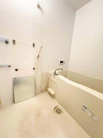 バス・シャワールーム　※別号室の写真です。現況優先となります。