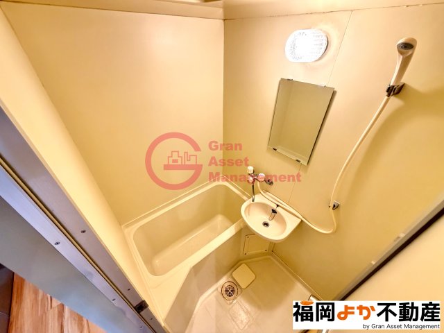 バス・シャワールーム　お風呂で日々の疲れを落としましょう
