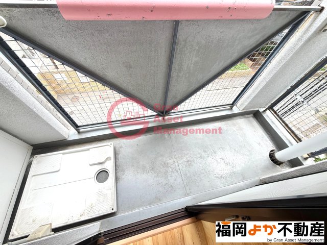 バルコニー　東向きで陽当たり良好なバルコニーです