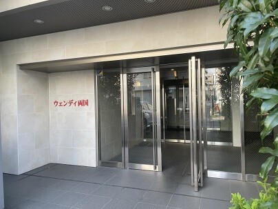 エントランス　ゆとりのあるエントランスです