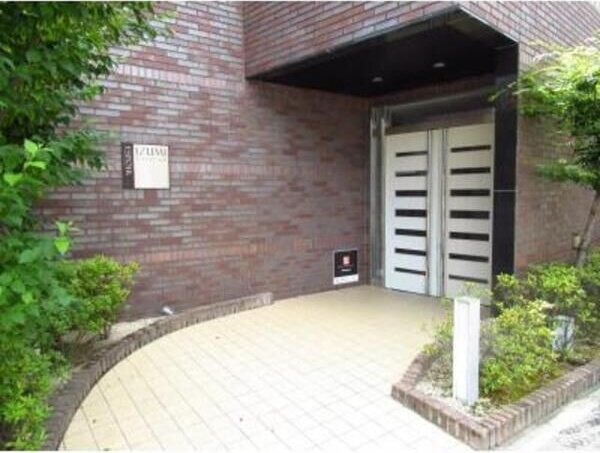 エントランス　名古屋で一番初期費用の安い賃貸専門の不動産会社です(^^)