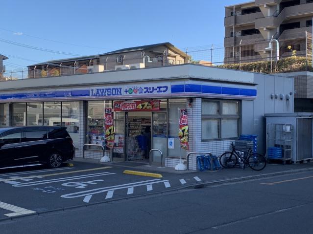 コンビニ　スリーエフさいたま白幡５丁目店（コンビニ）まで373m