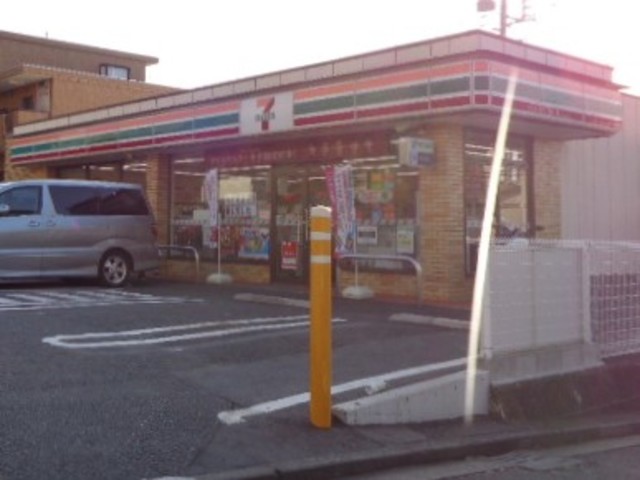 コンビニ　セブンイレブン横浜緑園1丁目店（コンビニ）まで1215m