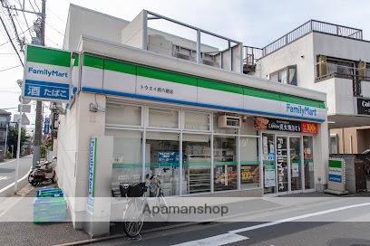 コンビニ　ファミリーマートトウエイ西六郷店（コンビニ）まで391m