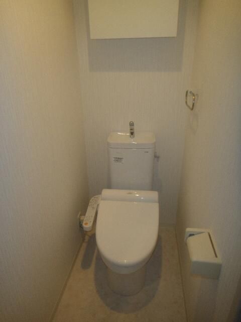 トイレ　落ち着いたトイレです