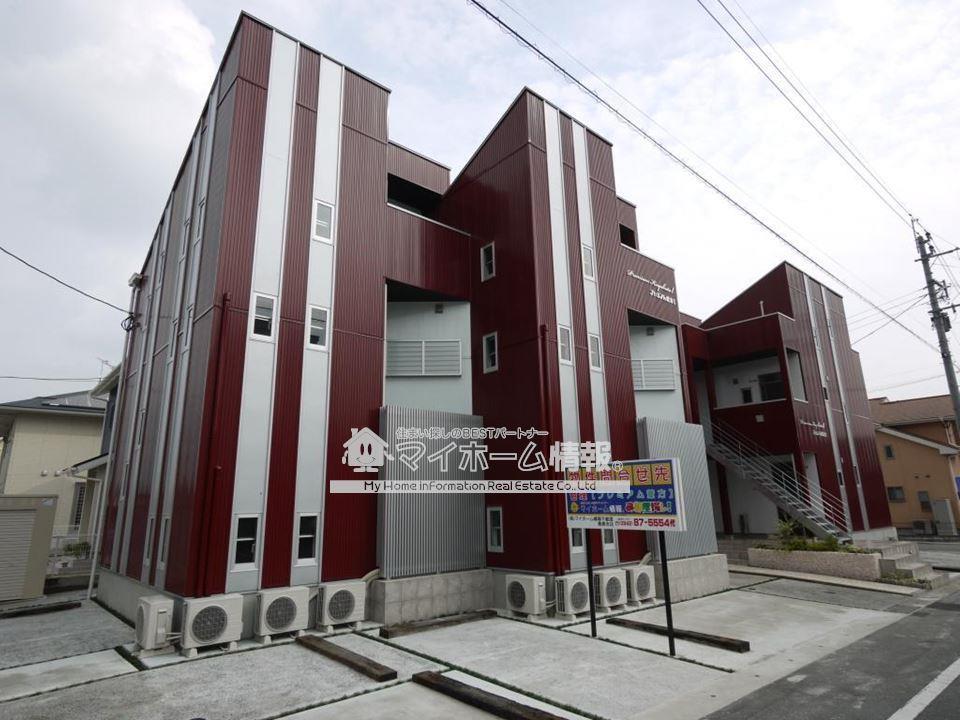 建物外観　クールでスタイリッシュな大人の住空間