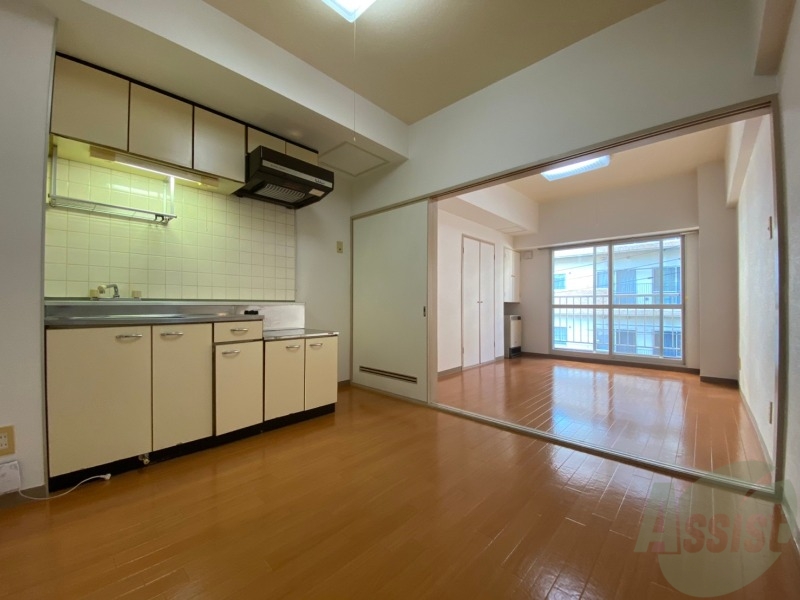 居室・リビング　広くてキレイなお部屋が広がっていて、充実した生活が送れそう。