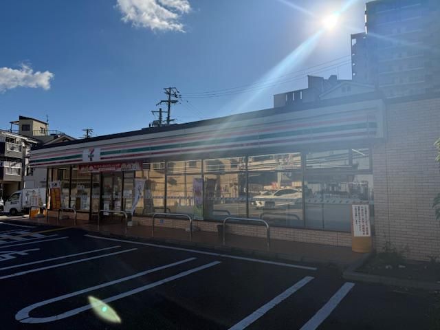 コンビニ　セブンイレブン 大阪野田6丁目店（コンビニ）まで366m