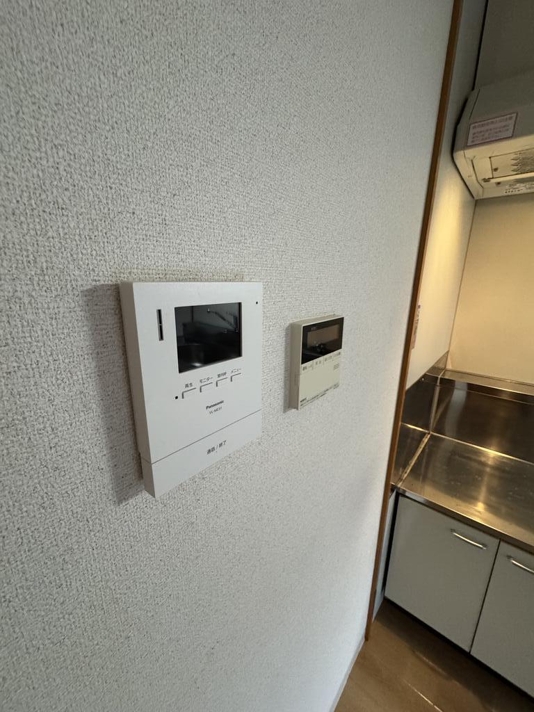 セキュリティ　TVモニター付インターホン