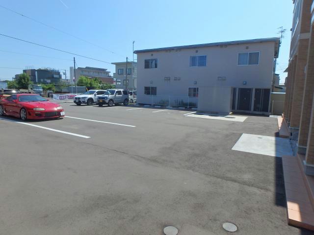 駐車場　駐車場