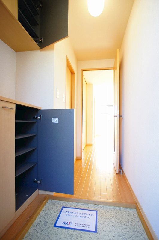 玄関　※他部屋の画像ですが参考まで♪