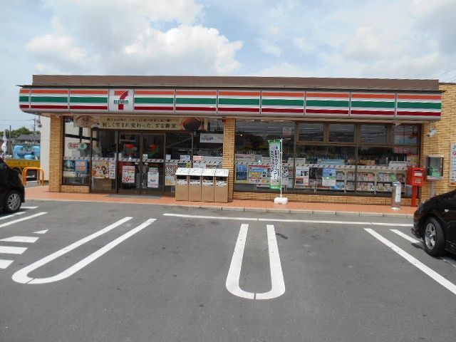 コンビニ　セブンイレブン市原古市場店（コンビニ）まで600m