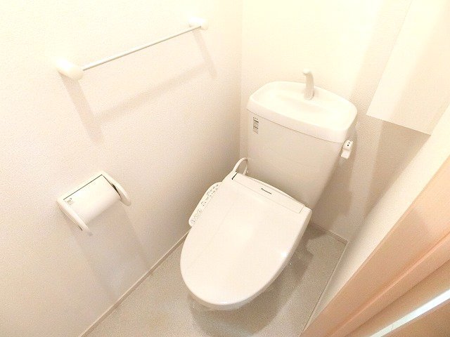 トイレ　シンプルで使いやすいトイレです