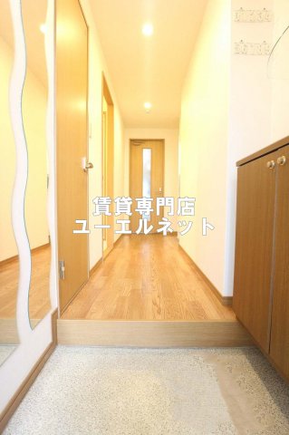 玄関　住まいの顔ともなる玄関
