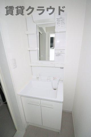 洗面設備　朝の準備は洗髪洗面化粧台で！