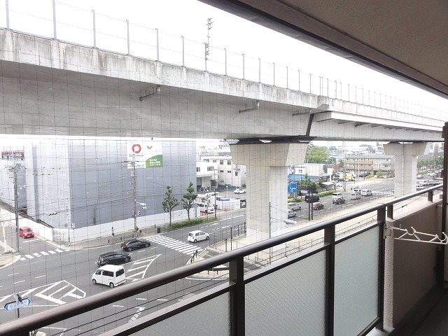 眺望　【眺望写真一例】5階からの眺望となります。