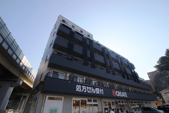 ドラックストア　クリエイトSD川崎新作店（ドラッグストア）まで500m