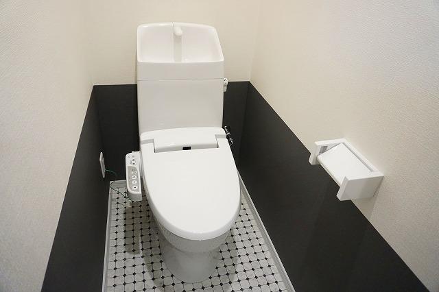 トイレ　トイレ