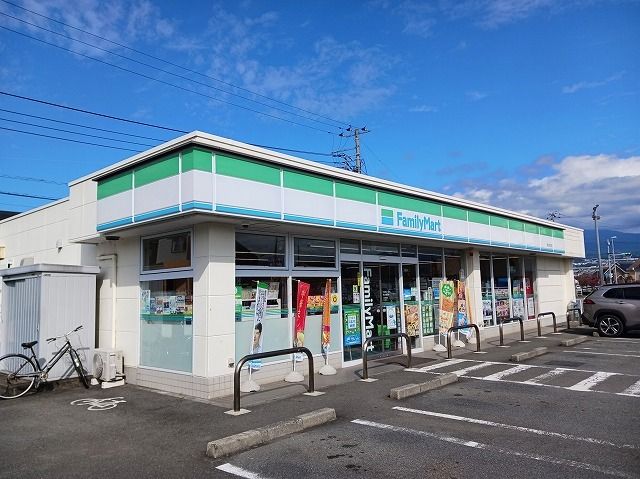 コンビニ　ファミリーマート　岩松店（コンビニ）まで500m