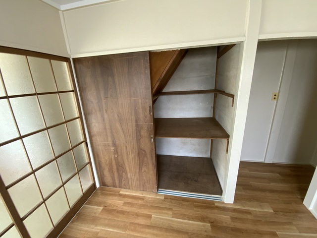 その他部屋・スペース　階段下収納