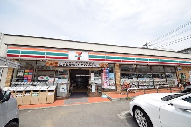 コンビニ　セブンイレブン横浜二俣川2丁目店（コンビニ）まで259m
