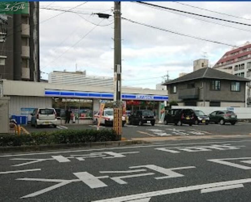 コンビニ　ローソン岡山門田屋敷店（コンビニ）まで387m