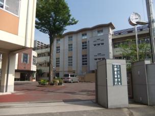 中学校　与野東中学校（中学校）まで616m